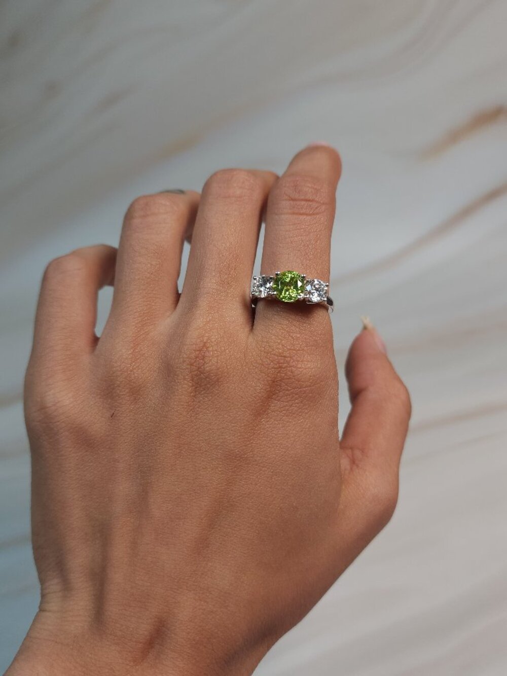 Simulated Peridot & 1Ct Lab Grown Diamond Round ring .925 Sterling Silver